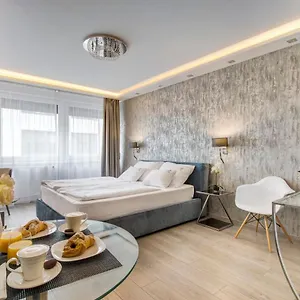 Danube Corso Boutique Apartamento